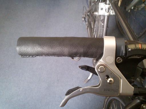 leather_grip.jpg